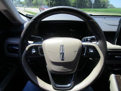 Used 2020 Lincoln Aviator Reserve w/ Equipment Group 201A AWD/4WD image 14