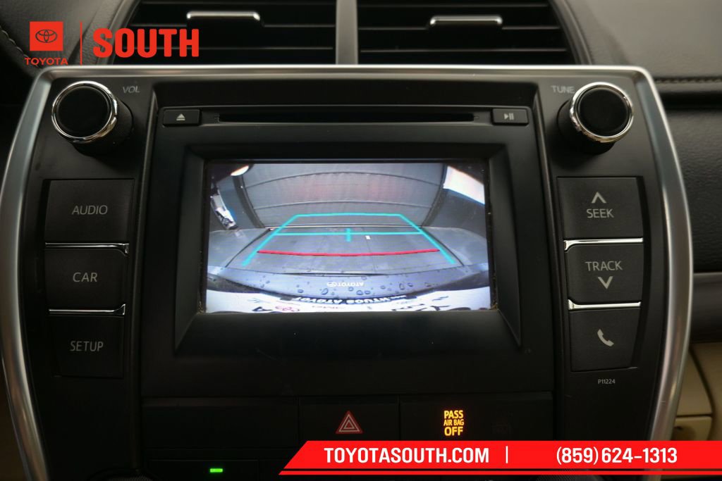 Used 2016 Toyota Camry LE FWD image 18