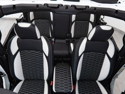 Used 2026 Jeep Gladiator Sport image 23