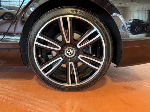 Used 2014 Bentley Flying Spur W12 image 14