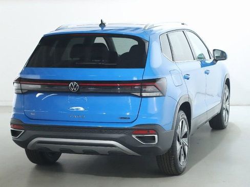 Used 2025 Volkswagen Taos SE image 48