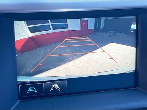 Used 2017 GMC Acadia SLE image 13