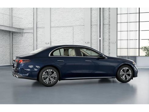 New 2026 Mercedes-Benz E 350 4MATIC Sedan image 18