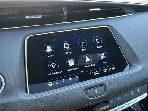 Used 2023 Cadillac XT4 Luxury w/ Cold Weather Package image 19