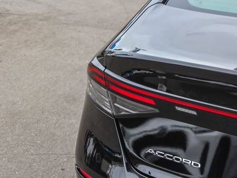 Used 2025 Honda Accord SE image 8