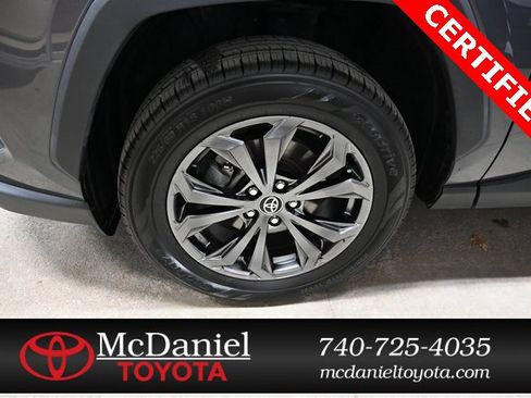 Used 2023 Toyota RAV4 XLE Premium image 27