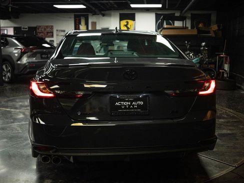 Used 2025 Toyota Camry SE FWD image 6