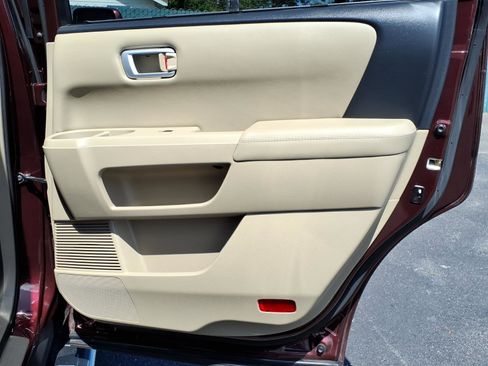 Used 2013 Honda Pilot Touring image 14
