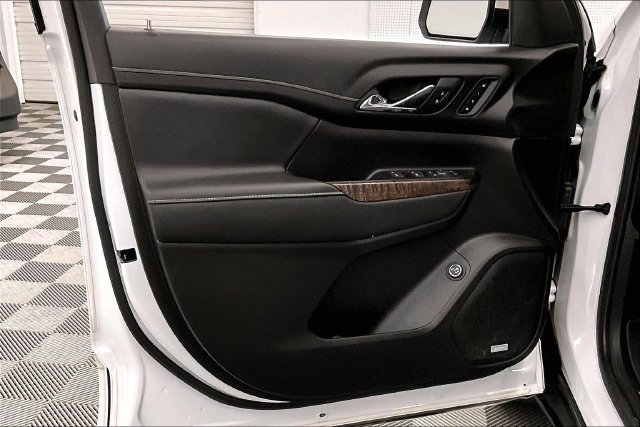 Used 2023 GMC Acadia Denali w/ Trailering Package AWD/4WD image 21
