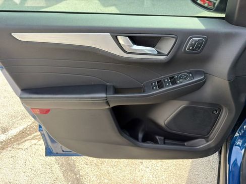 Used 2023 Ford Escape SE w/ PHEV Premium Package FWD image 18