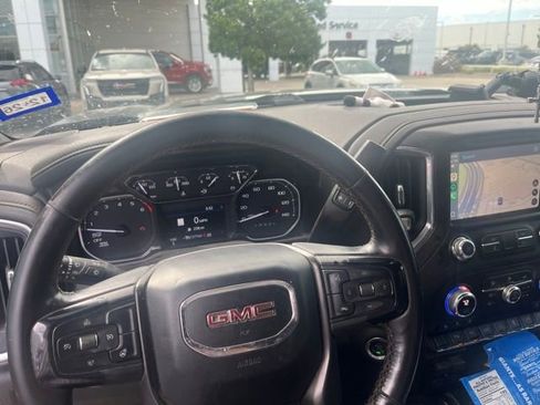 Used 2021 GMC Sierra 1500 AT4 w/ AT4 Preferred Package AWD/4WD image 3