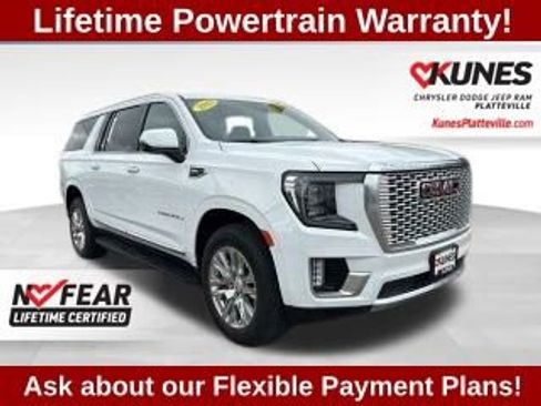 Used 2023 GMC Yukon XL Denali image 3