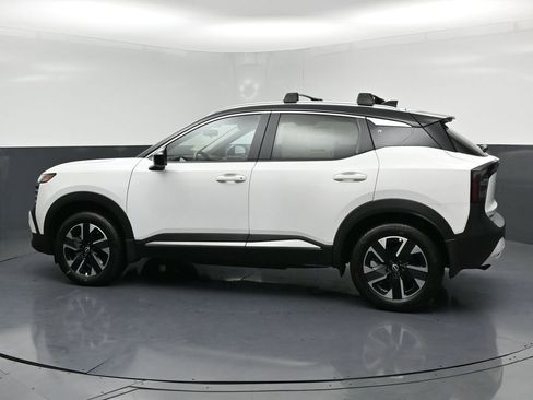 New 2026 Nissan Kicks SV w/ SV Premium Package AWD/4WD image 26