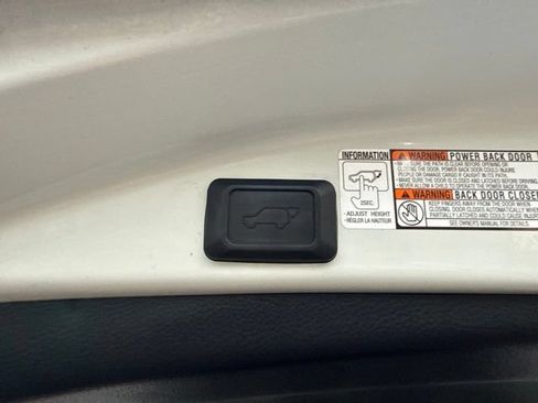 Used 2015 Toyota RAV4 Limited w/ Technology Package FWD image 13