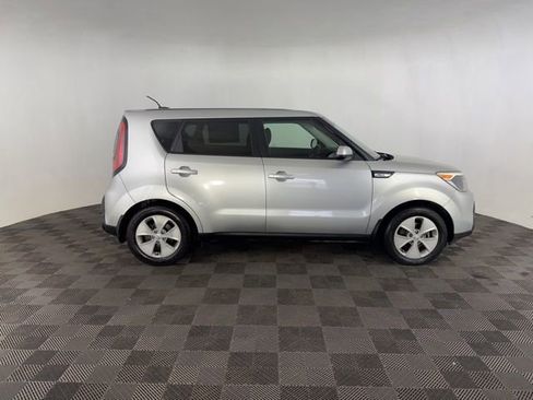 Used 2015 Kia Soul image 6