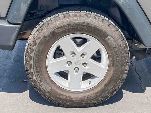 Used 2018 Jeep Wrangler Sport AWD/4WD image 10