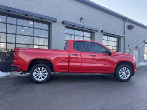Used 2021 Chevrolet Silverado 1500 Custom image 38