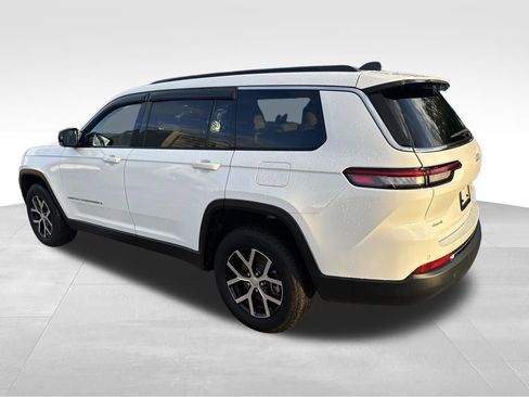 Used 2025 Jeep Grand Cherokee L Limited w/ Trailer Tow Package image 5