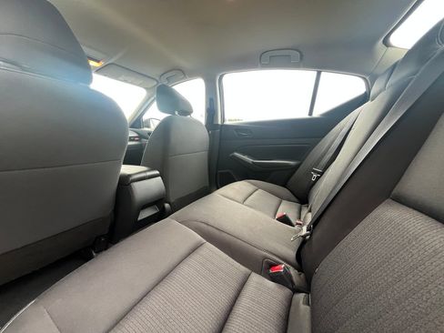 Used 2023 Nissan Altima 2.5 S FWD image 17