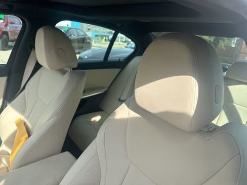 Used 2019 BMW 330i Sedan w/ Convenience Package image 9