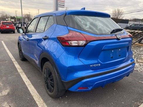 Used 2023 Nissan Kicks S image 4