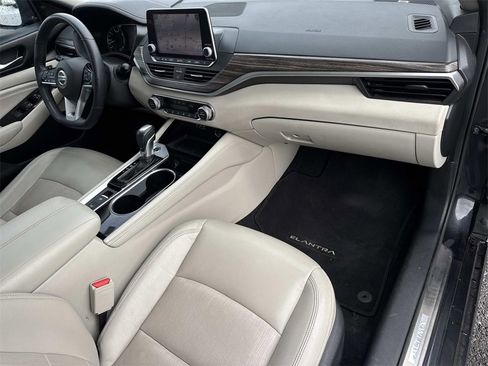 Used 2021 Nissan Altima 2.5 Platinum image 17