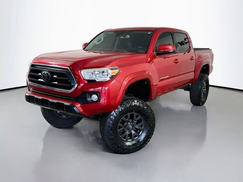 Used 2021 Toyota Tacoma SR5 RWD image 3