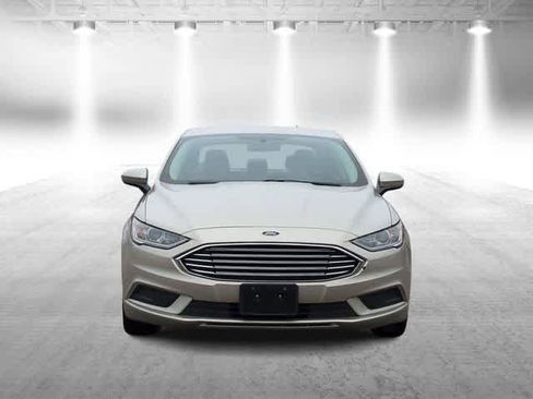 Used 2018 Ford Fusion S image 3