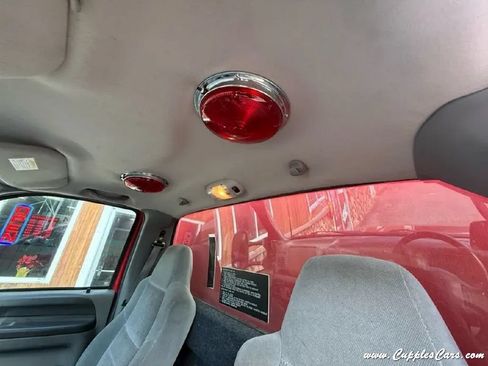 Used 2003 Ford F550 4x4 Regular Cab Super Duty image 24