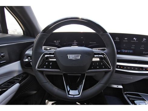 New 2026 Cadillac Lyriq Luxury AWD/4WD image 13
