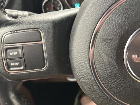 Used 2013 Jeep Wrangler Unlimited Sahara AWD/4WD image 19