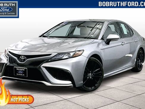 Used 2023 Toyota Camry XSE image 1