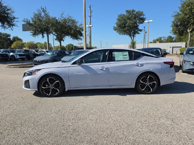 New 2026 Nissan Altima 2.5 SR w/ SR Premium Package FWD image 5