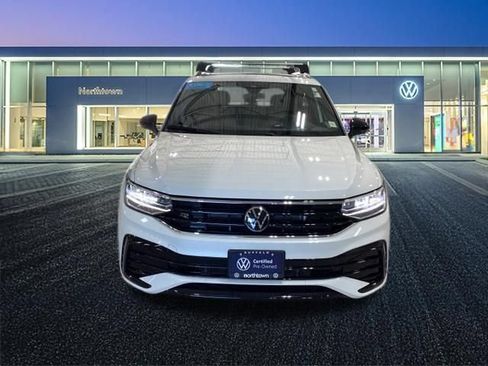 Certified 2024 Volkswagen Tiguan SE R-Line AWD/4WD image 6