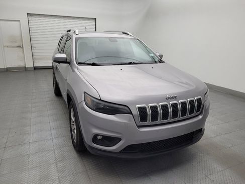 Used 2019 Jeep Cherokee Latitude Plus FWD image 14