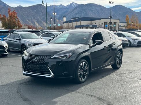 Used 2019 Lexus UX 200 w/ Accessory Package 2 FWD image 8