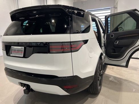 Used 2024 Land Rover Discovery Dynamic SE image 59