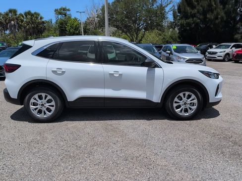 Used 2024 Ford Escape Active FWD image 2