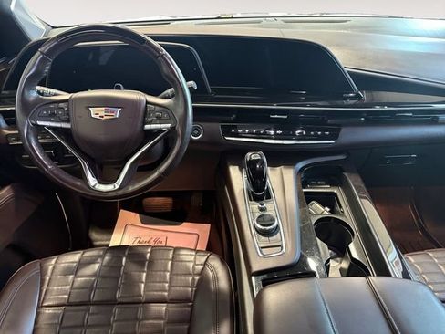 Certified 2023 Cadillac Escalade ESV Sport Platinum AWD/4WD image 8