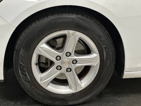 Used 2023 Chevrolet Malibu LT FWD image 21