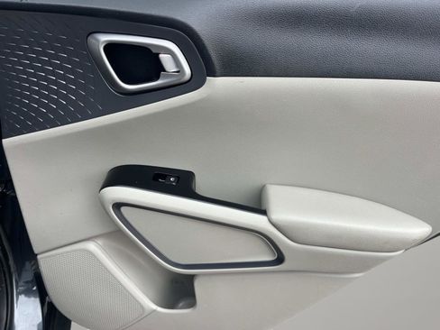 Used 2020 Kia Soul S image 21