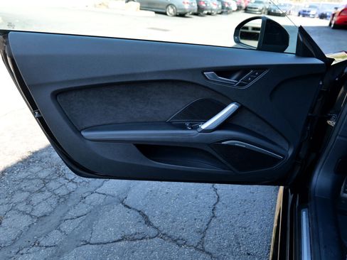 Used 2018 Audi TT 2.0T w/ Technology Package image 13