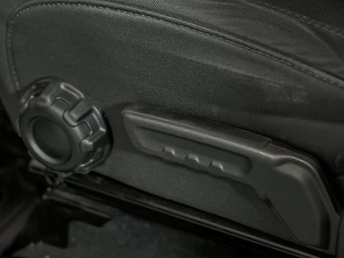 Used 2018 Jeep Wrangler Unlimited Sport S image 15