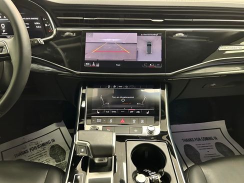 Used 2024 Audi Q7 2.0T Premium w/ Convenience Package image 19