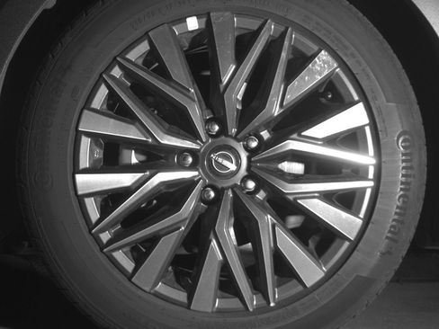 Used 2025 Nissan Altima 2.5 SV image 12