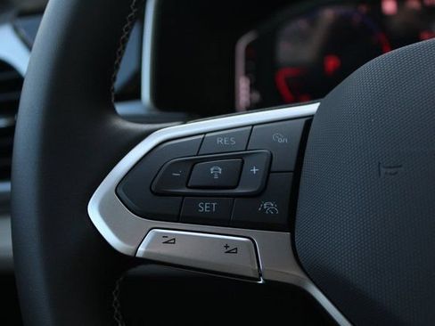 New 2025 Volkswagen Taos SEL AWD/4WD image 11