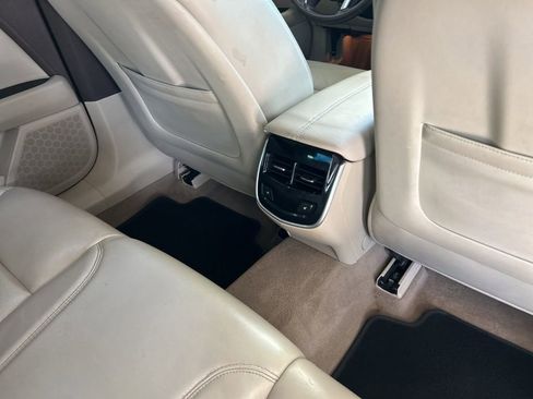 Used 2017 Cadillac XTS Luxury image 27