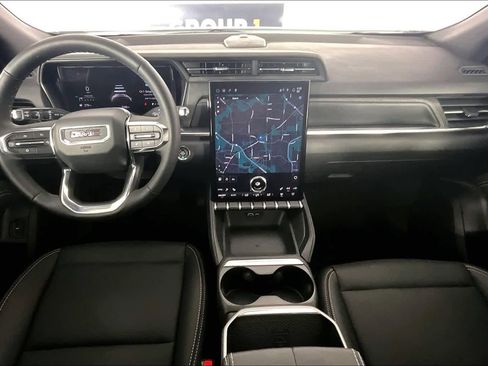 Used 2026 GMC Terrain Elevation w/ Elevation Premium Package image 16