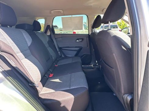 Used 2023 Nissan Rogue SV AWD/4WD image 12