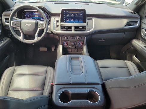 Used 2023 Chevrolet Tahoe Z71 w/ Luxury Package AWD/4WD image 12